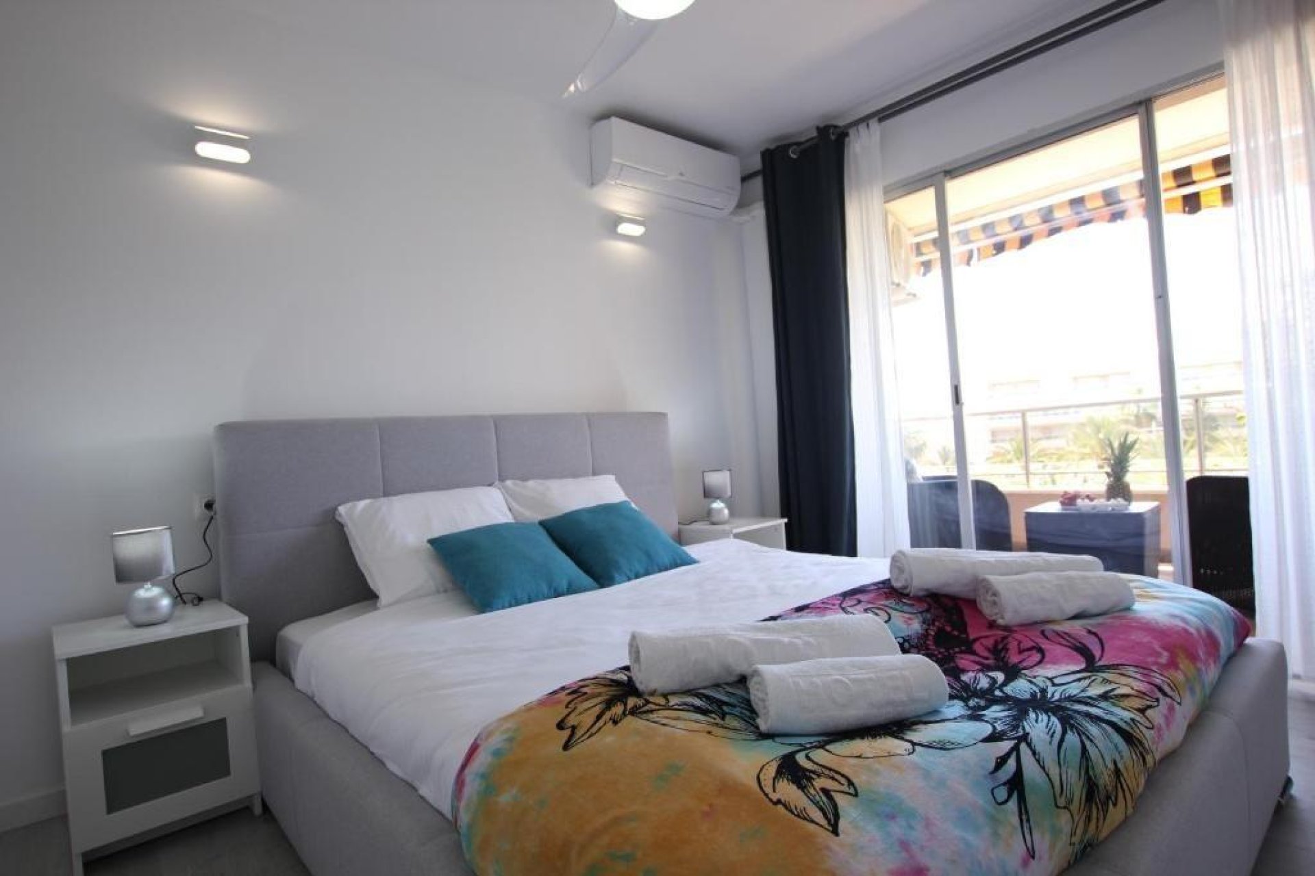 Alquiler a largo plazo - Apartamento / piso -
Torrevieja - Los Frutales