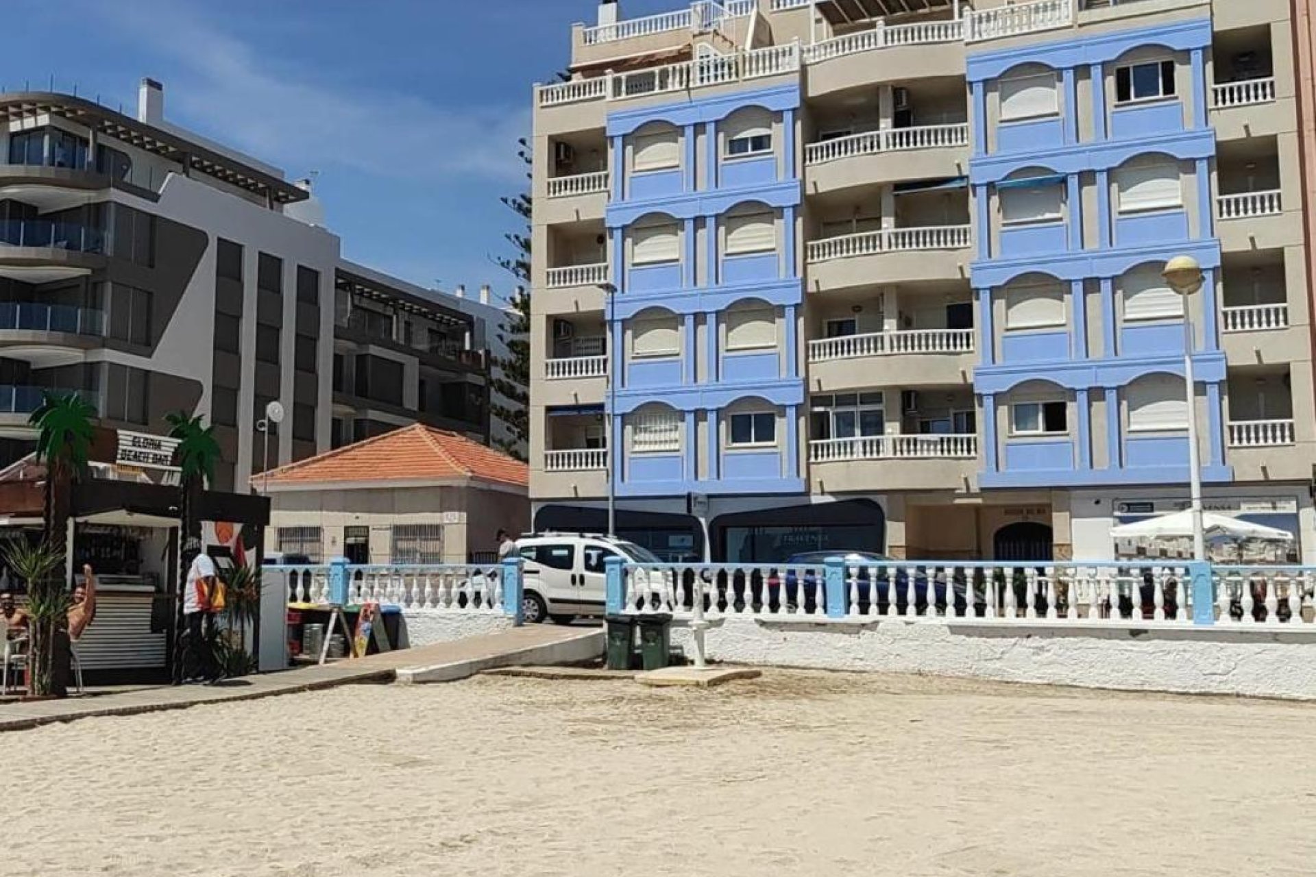 Alquiler a largo plazo - Apartamento / piso -
Torrevieja - Playa de los Locos