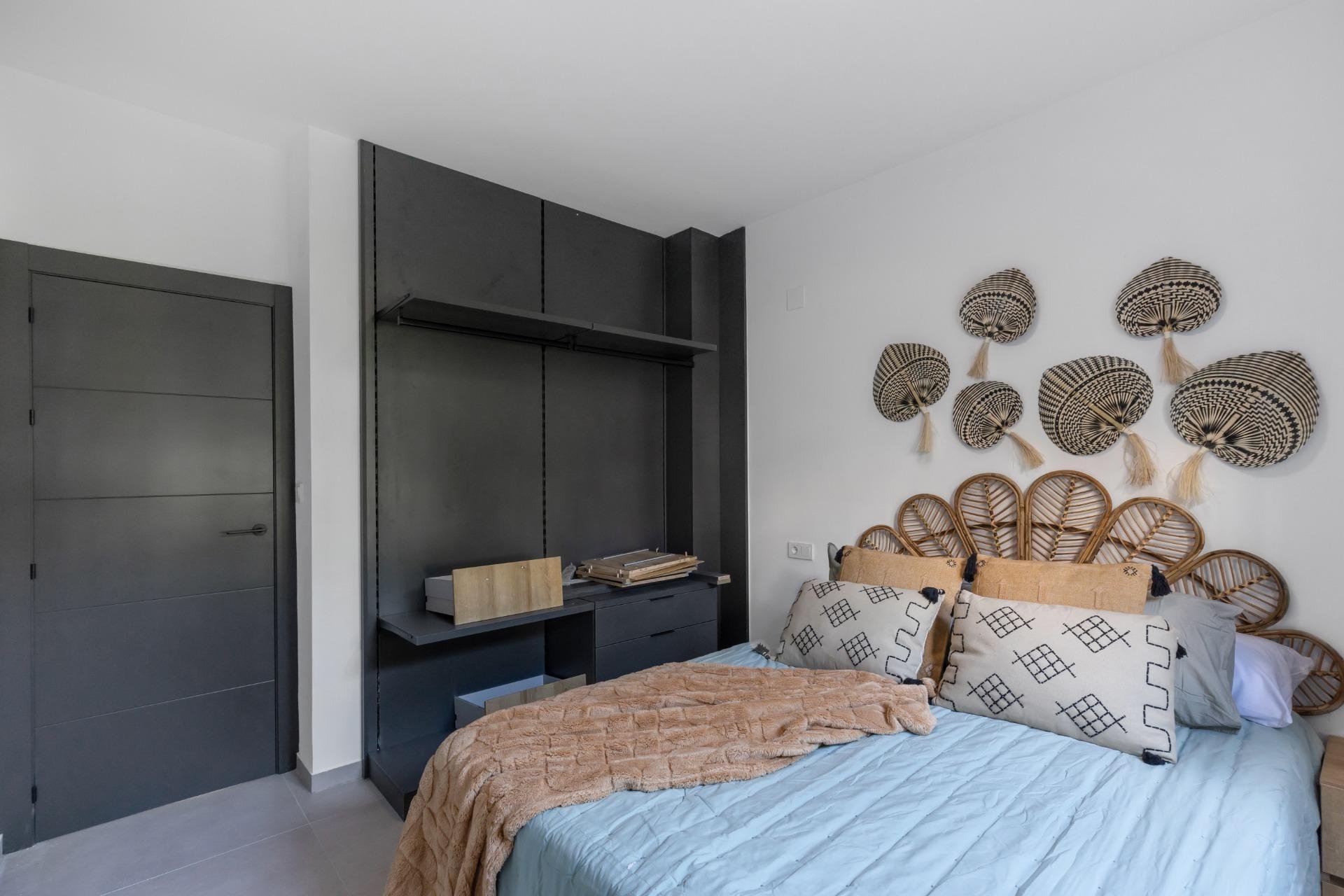 Alquiler a largo plazo - Bungalow -
Torrevieja - Frutales - Rosaleda