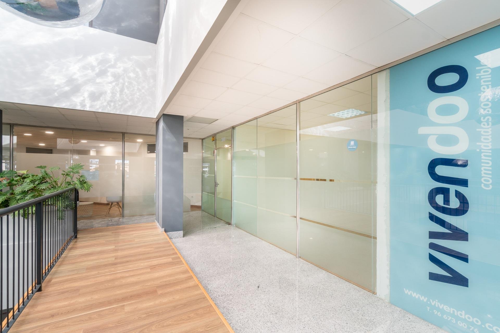 Alquiler a largo plazo - Comercial -
Orihuela Costa - Playa Flamenca