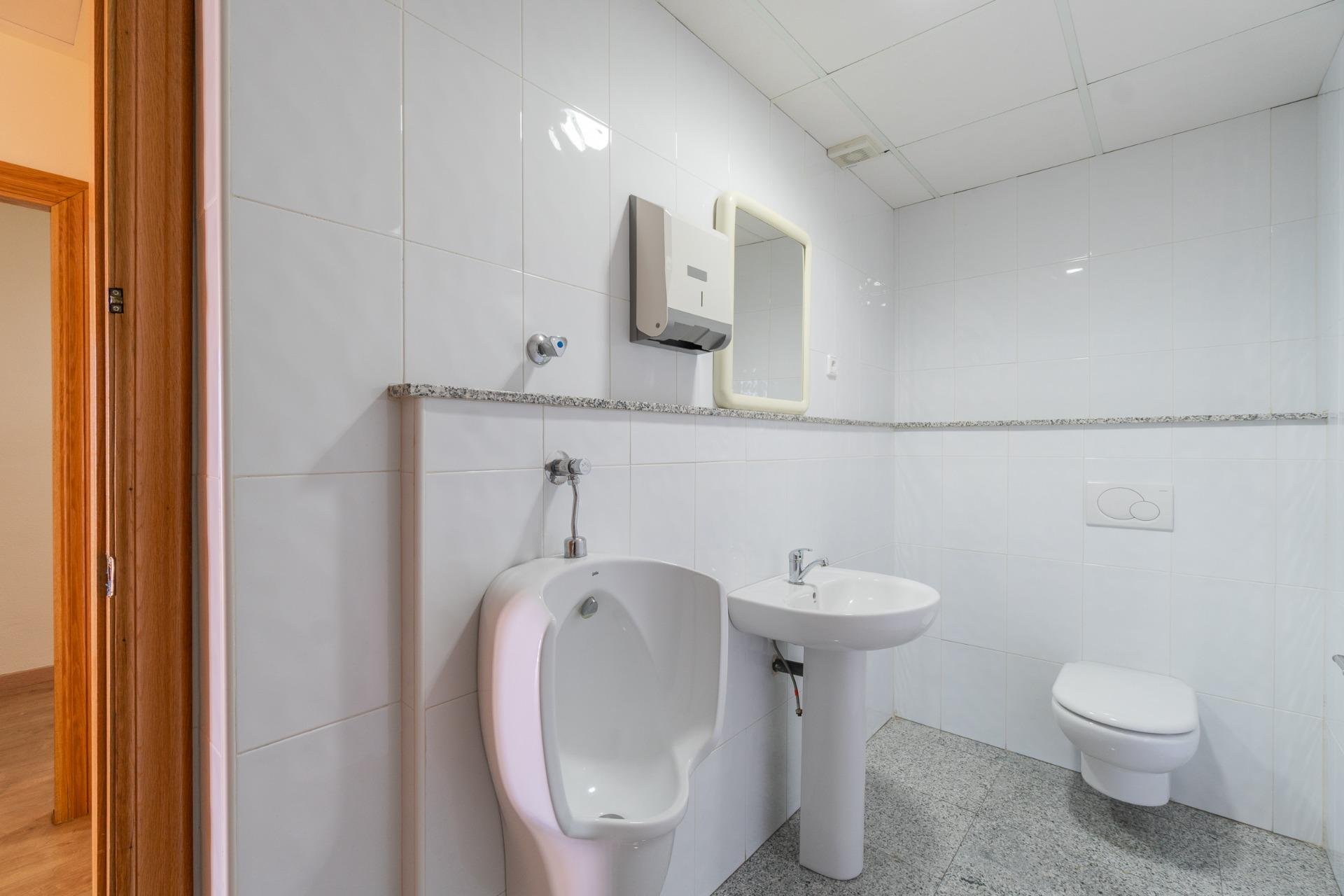 Alquiler a largo plazo - Comercial -
Orihuela Costa - Playa Flamenca