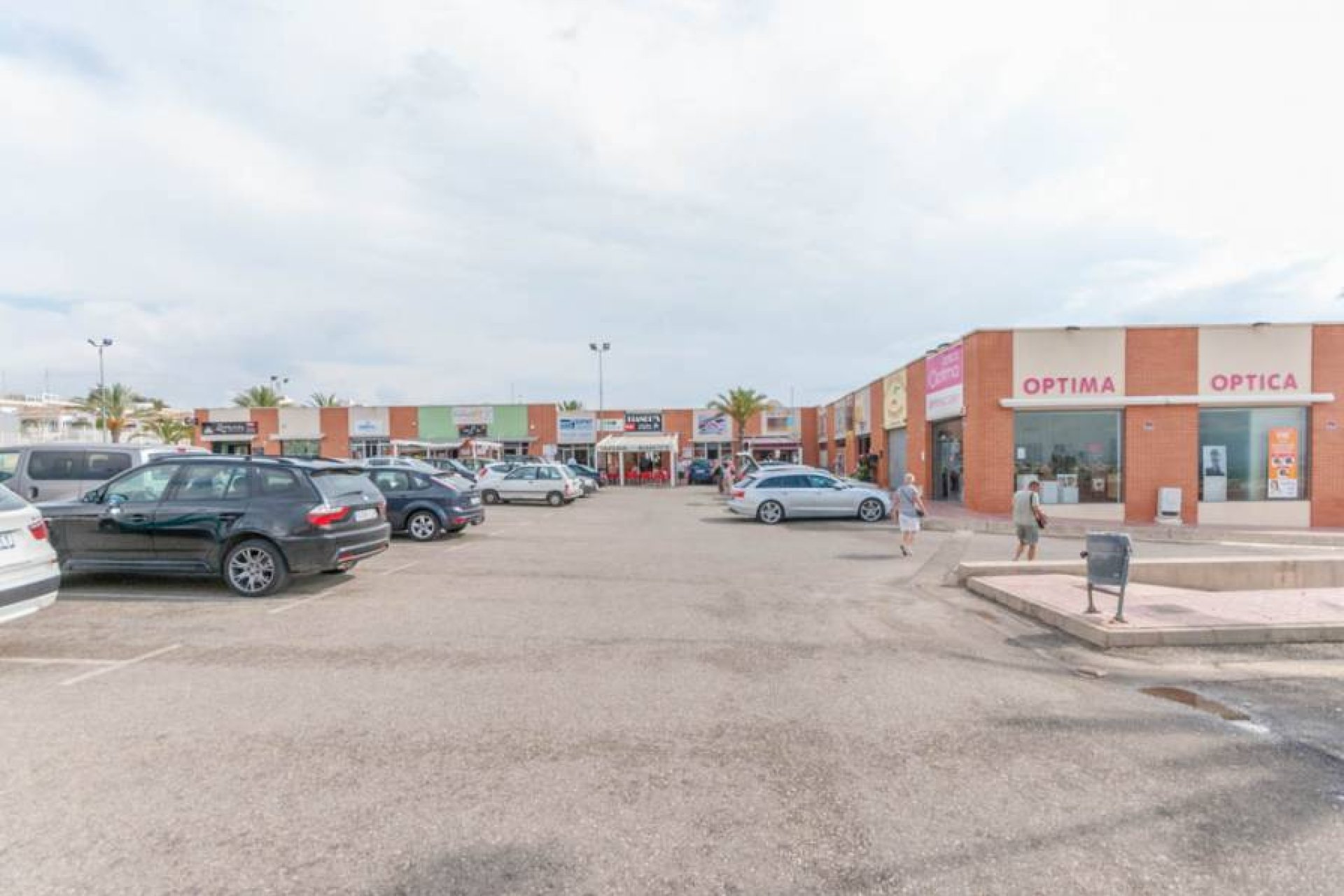 Alquiler a largo plazo - Comercial -
San Fulgencio - La Marina