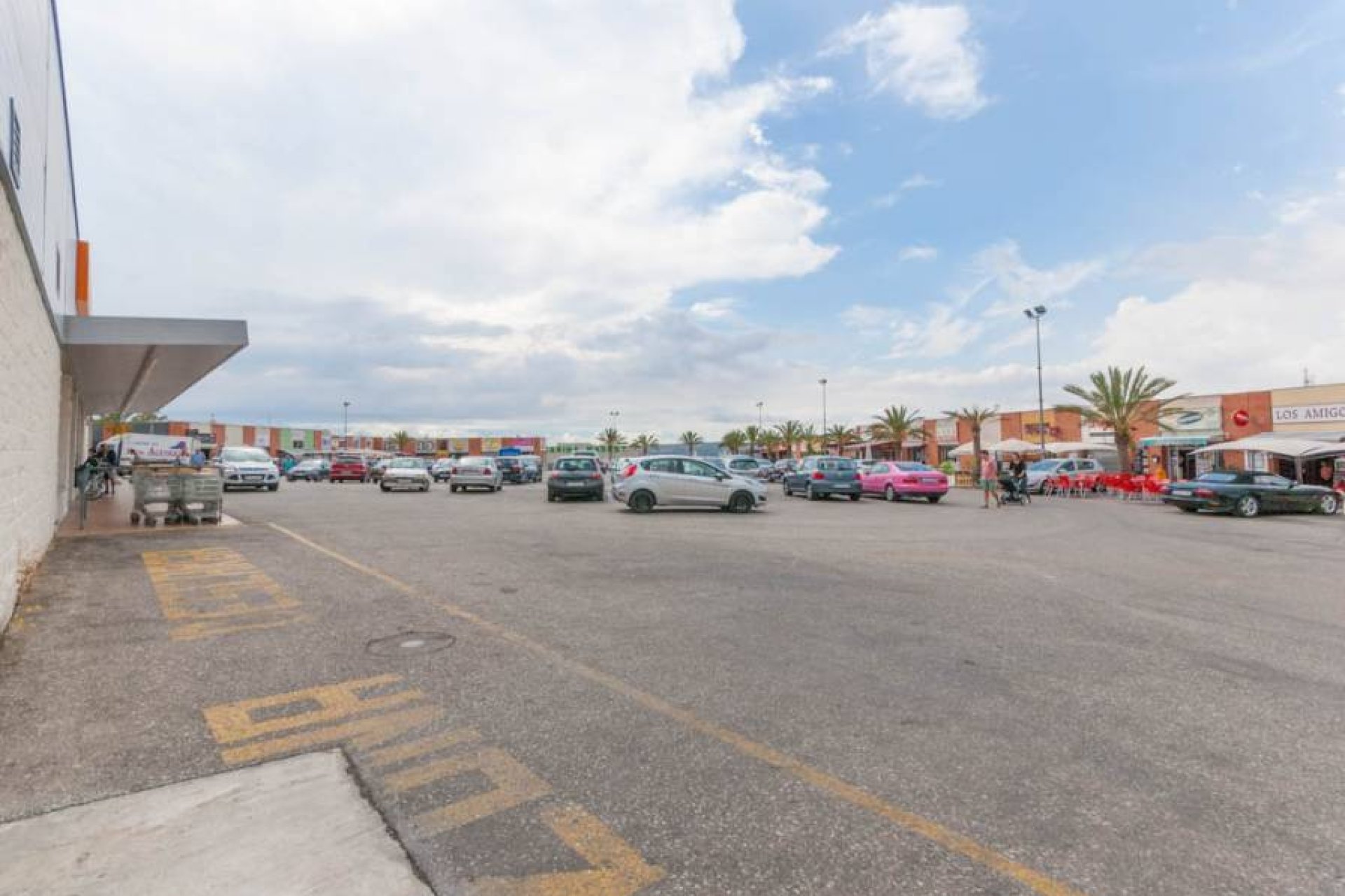 Alquiler a largo plazo - Comercial -
San Fulgencio - La Marina