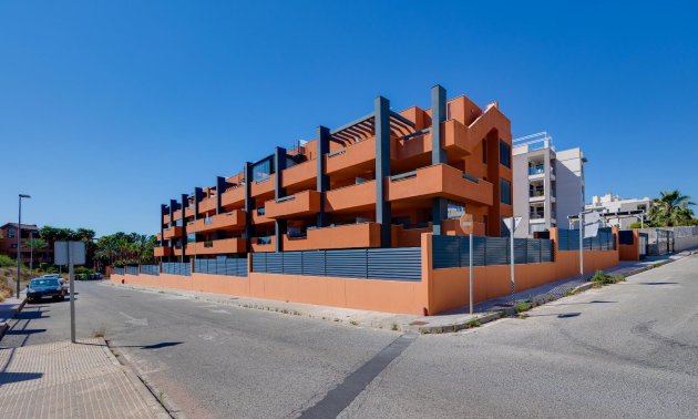Apartamento / piso - Reventa -
            Orihuela Costa - 99RM-59135
