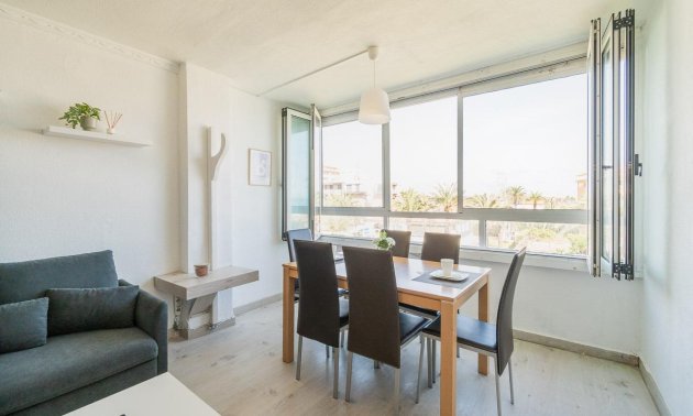 Apartamento / piso - Reventa - Orihuela Costa -
                Rocio del Mar