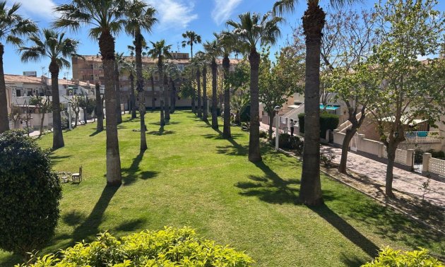 Apartamento / piso - Reventa -
            Orihuela Costa - RV-28982