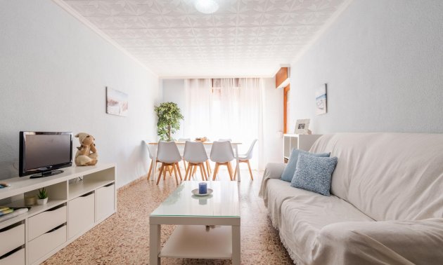 Apartamento / piso - Reventa -
            Torrevieja - 99RU-69828