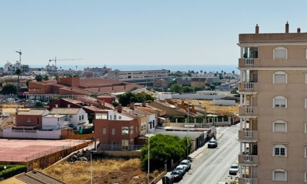 Apartamento / piso - Reventa - Torrevieja - Aguas nuevas 1