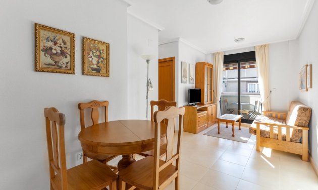 Apartamento / piso - Reventa - Torrevieja - Estacion de autobuses