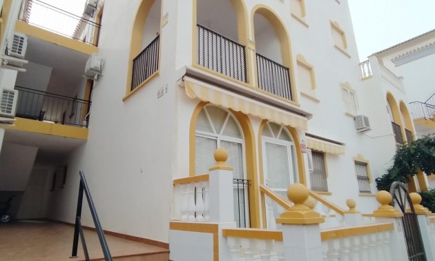 Apartamento / piso - Reventa - Torrevieja - La Mata