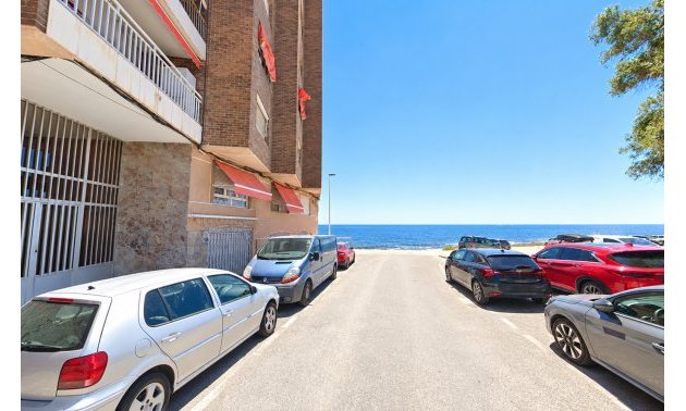 Apartment / Duplex - Resale - Torrevieja - Playa de los Naufragos
