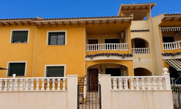 Apartment / flat - Resale - Ciudad Quesada - Doña Pepa