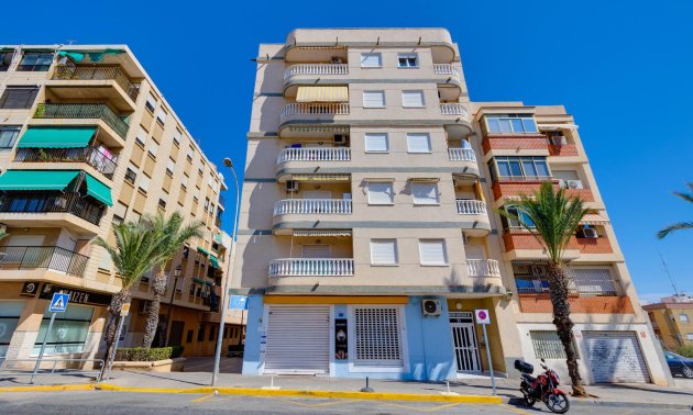 Apartment / flat - Resale -
            Guardamar del Segura - RM-88947