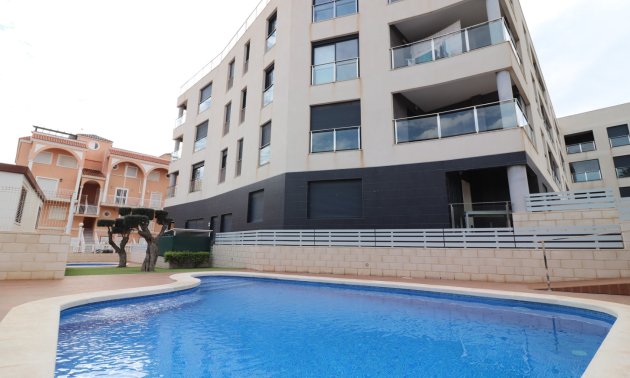 Apartment / flat - Resale - La Mata -
                La Mata - Town