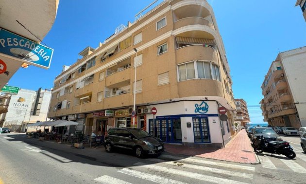 Apartment / flat - Resale - La Mata - La Mata