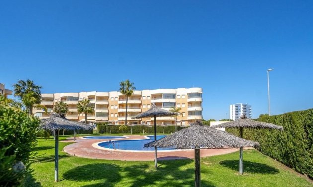 Apartment / flat - Resale - Orihuela Costa -
                Altos de Campoamor