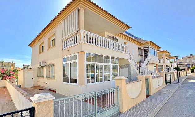Apartment / flat - Resale - Orihuela Costa - La Zenia