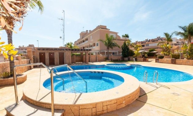Apartment / flat - Resale - Orihuela Costa -
                Los Dolses