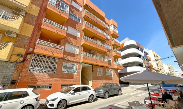 Apartment / flat - Resale -
            Torrevieja - 99RC-72726