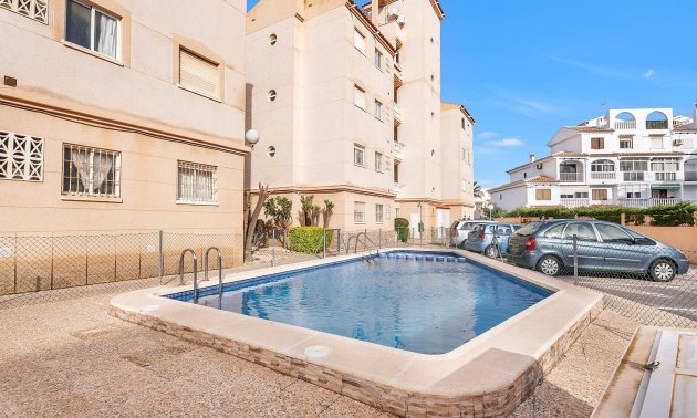 Apartment / flat - Resale - Torrevieja - Estacion de autobuses