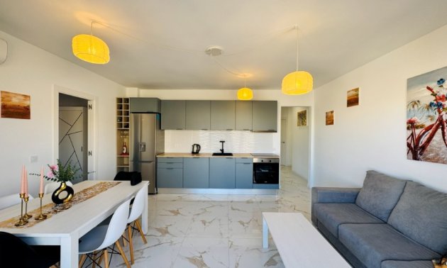 Apartment / flat - Resale - Torrevieja - La Mata