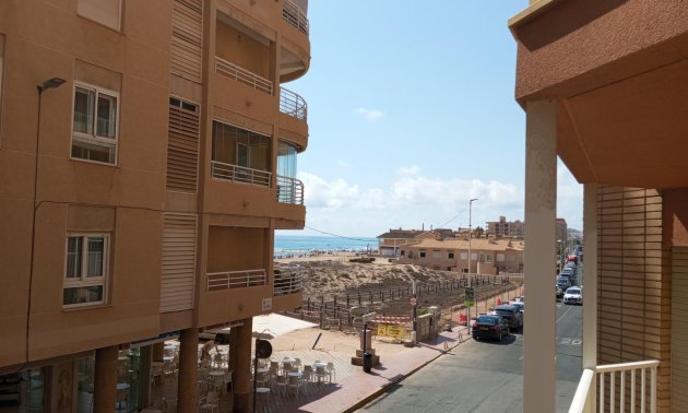 Apartment / flat - Resale - Torrevieja - La Mata