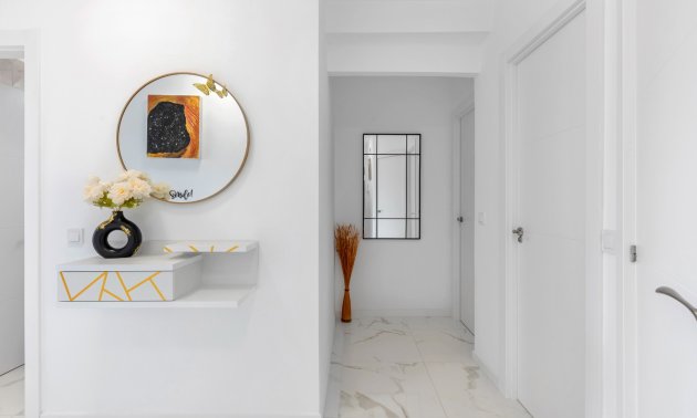 Apartment / flat - Resale - Torrevieja - La Mata