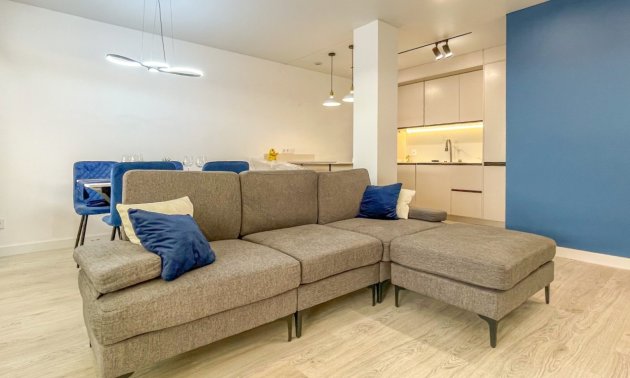 Apartment / flat - Resale - Torrevieja -
                Playa Acequion