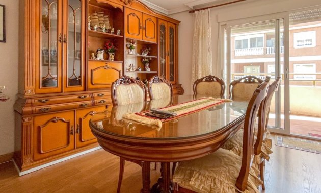 Apartment / flat - Resale - Torrevieja -
                Playa Acequion