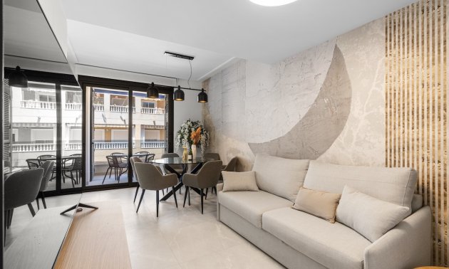 Apartment / flat - Resale - Torrevieja - Playa del Cura