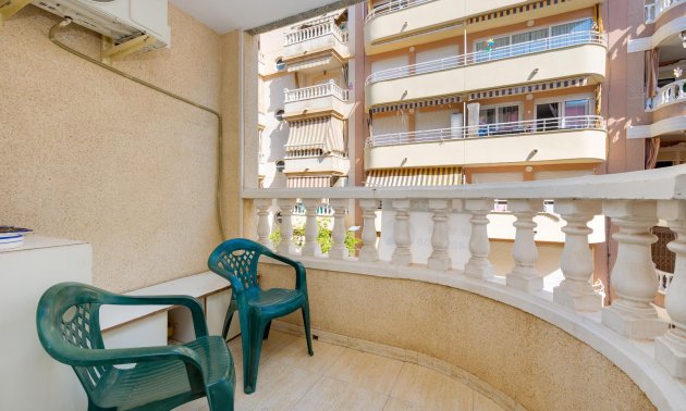 Apartment / flat - Resale - Torrevieja - Playa del Cura
