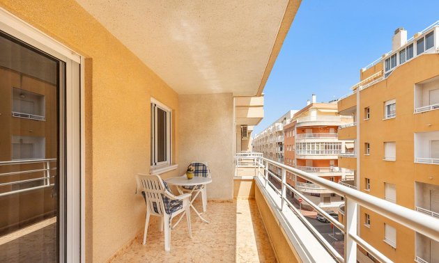 Apartment / flat - Resale - Torrevieja - Playa del Cura