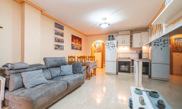 Apartment / flat - Resale - Torrevieja - Playa del cura