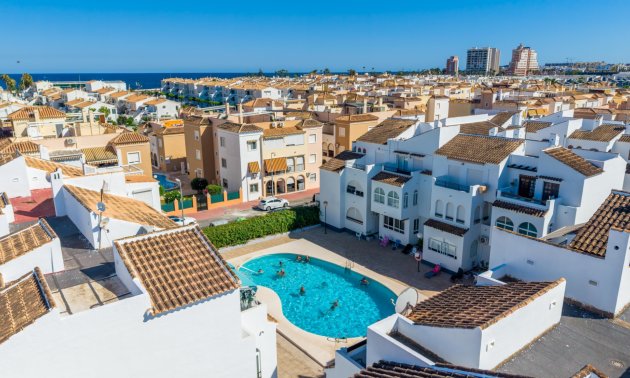 Apartment / flat - Resale - Torrevieja - Playa Los Naufragos