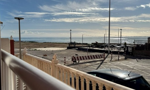 Apartment / flat - Resale - Torrevieja -
                Puerto Romano