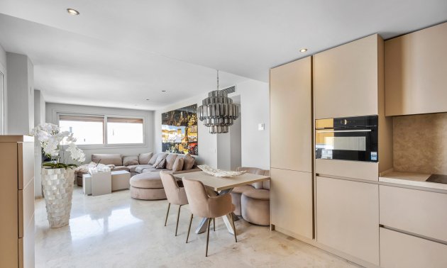 Apartment / flat - Resale - Torrevieja - Punta prima