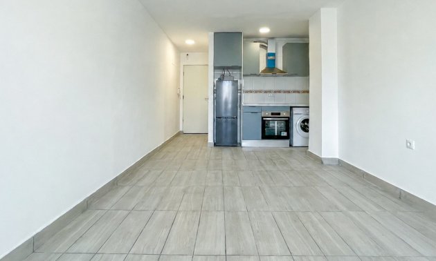 Apartment / flat - Resale - Torrevieja - Torrevieja - Centre