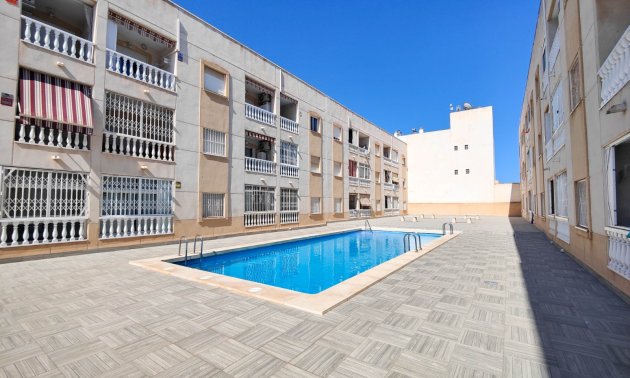 Apartment / flat - Resale - Torrevieja - Torrevieja - Centre