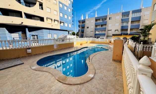Apartment / flat - Resale - Torrevieja - Torrevista Playa