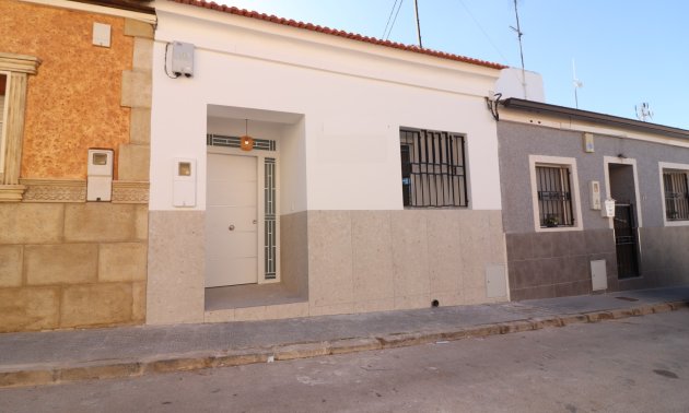 Bungalow - Resale - Benijofar -
                Benijofar - Village