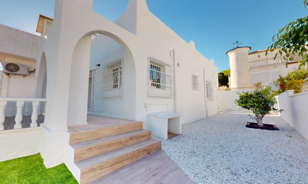 Bungalow - Resale - Orihuela Costa -
                Villamartin