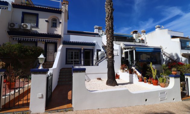 Bungalow - Resale - Orihuela Costa -
                Villamartin