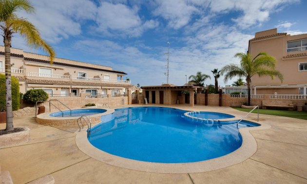 Bungalows Planta Baja - Resale - Orihuela Costa -
                Los Dolses