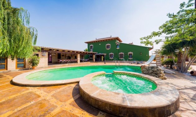 Finca - Reventa - Almoradi -
                Almoradi - Country