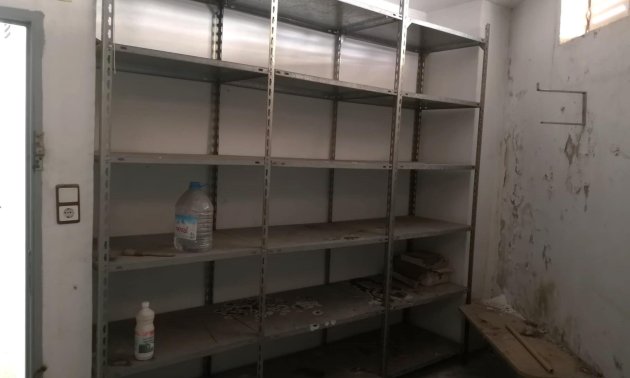 Garage - Resale - Torrevieja - Estacion de autobuses