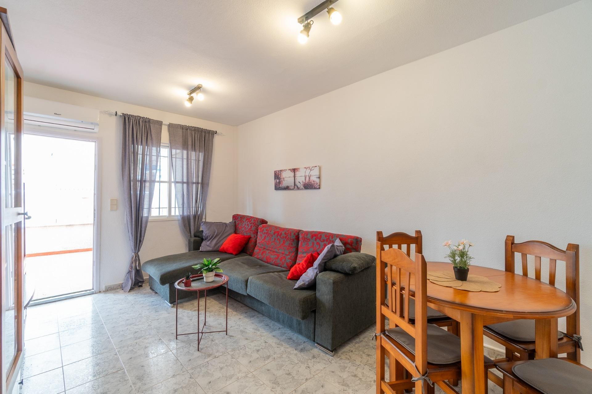 Long Term Rental - Apartment / flat -
Orihuela Costa - Playa Flamenca