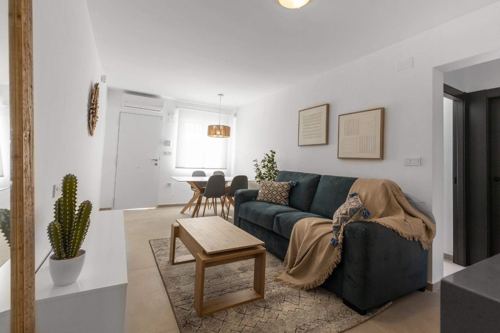 Long Term Rental - Bungalow -
Torrevieja - Frutales - Rosaleda