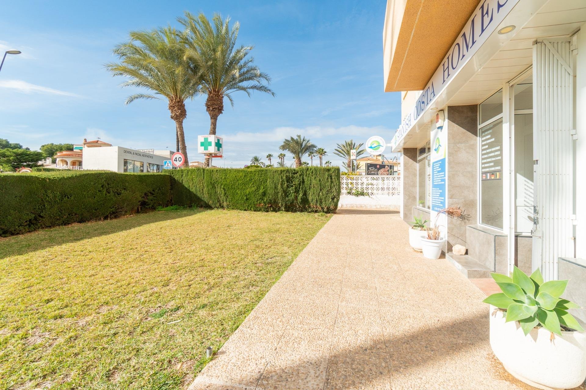 Long Term Rental - Commercial -
Orihuela Costa - La Zenia
