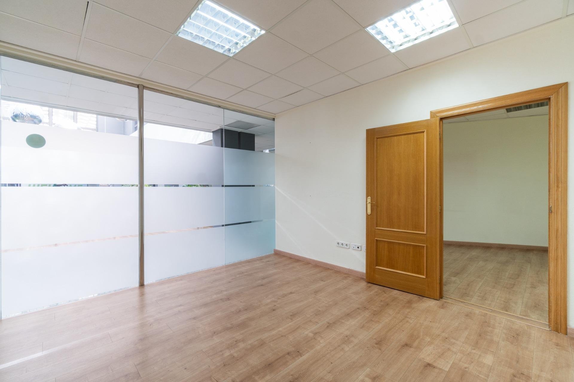 Long Term Rental - Commercial -
Orihuela Costa - Playa Flamenca