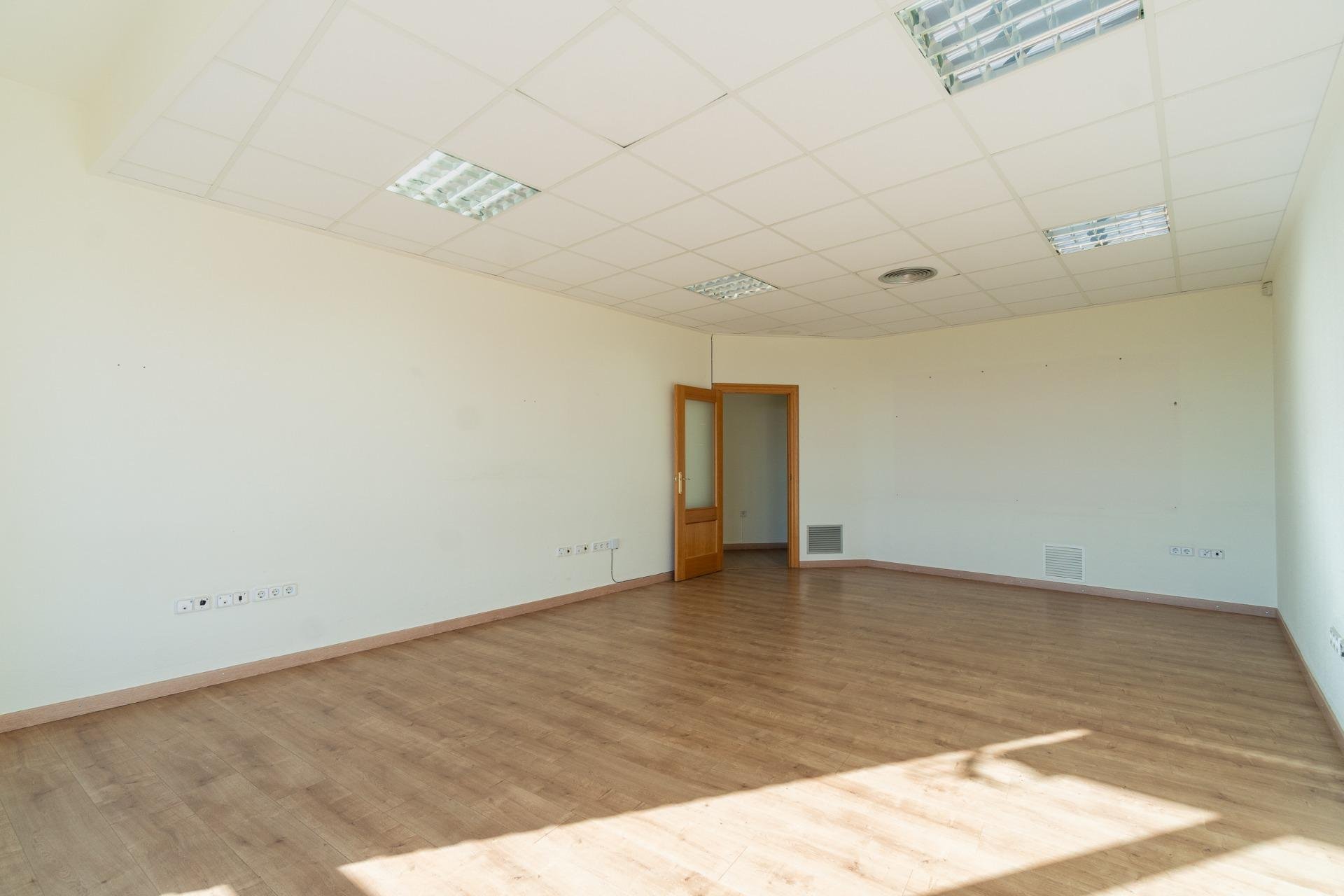 Long Term Rental - Commercial -
Orihuela Costa - Playa Flamenca